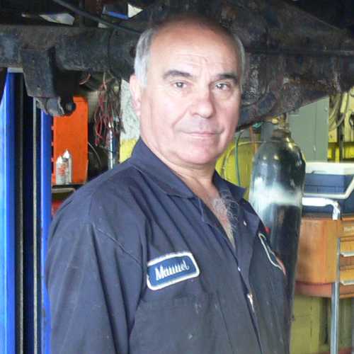 Manuel Auto Mechanic